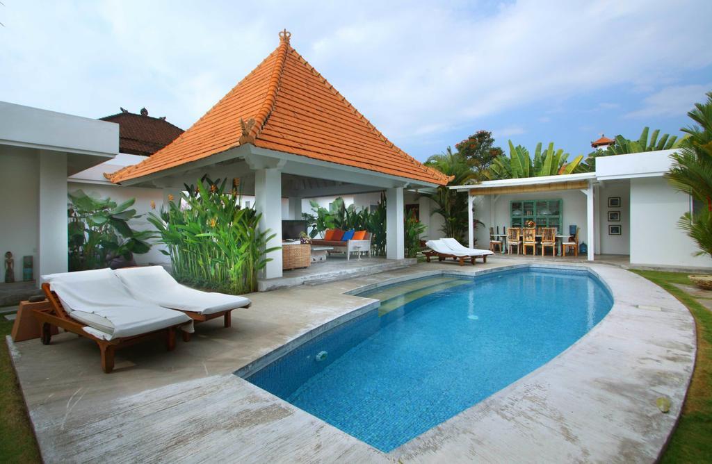 Villa Mutiara Putih By Optimum Bali Villas Σεμινιάκ Δωμάτιο φωτογραφία